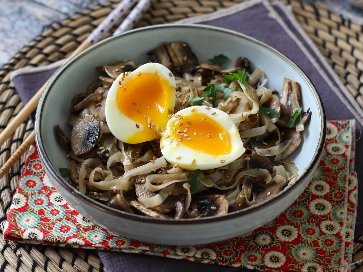 Rice noodles with mushrooms and their soft-boiled egg! - photo 5