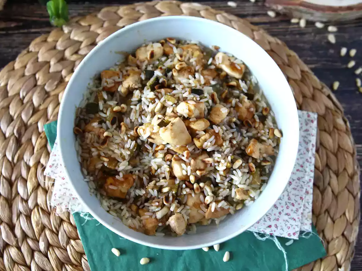 Rice salad with chicken, zucchini, pine nuts and balsamic vinegar - photo 3