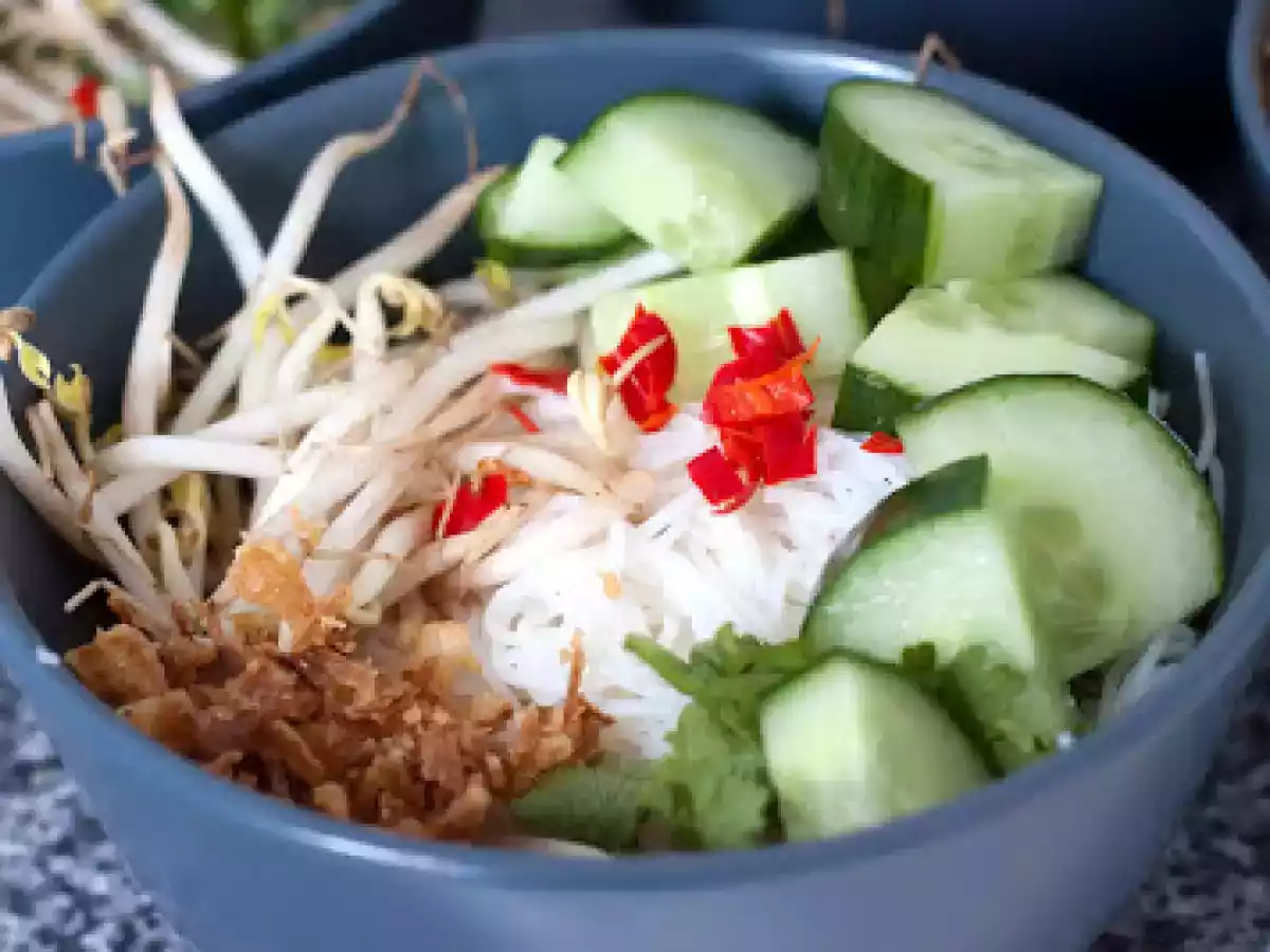 Rice Vermicelli with Grilled Shrimp (Bun Tom Xao) - photo 3