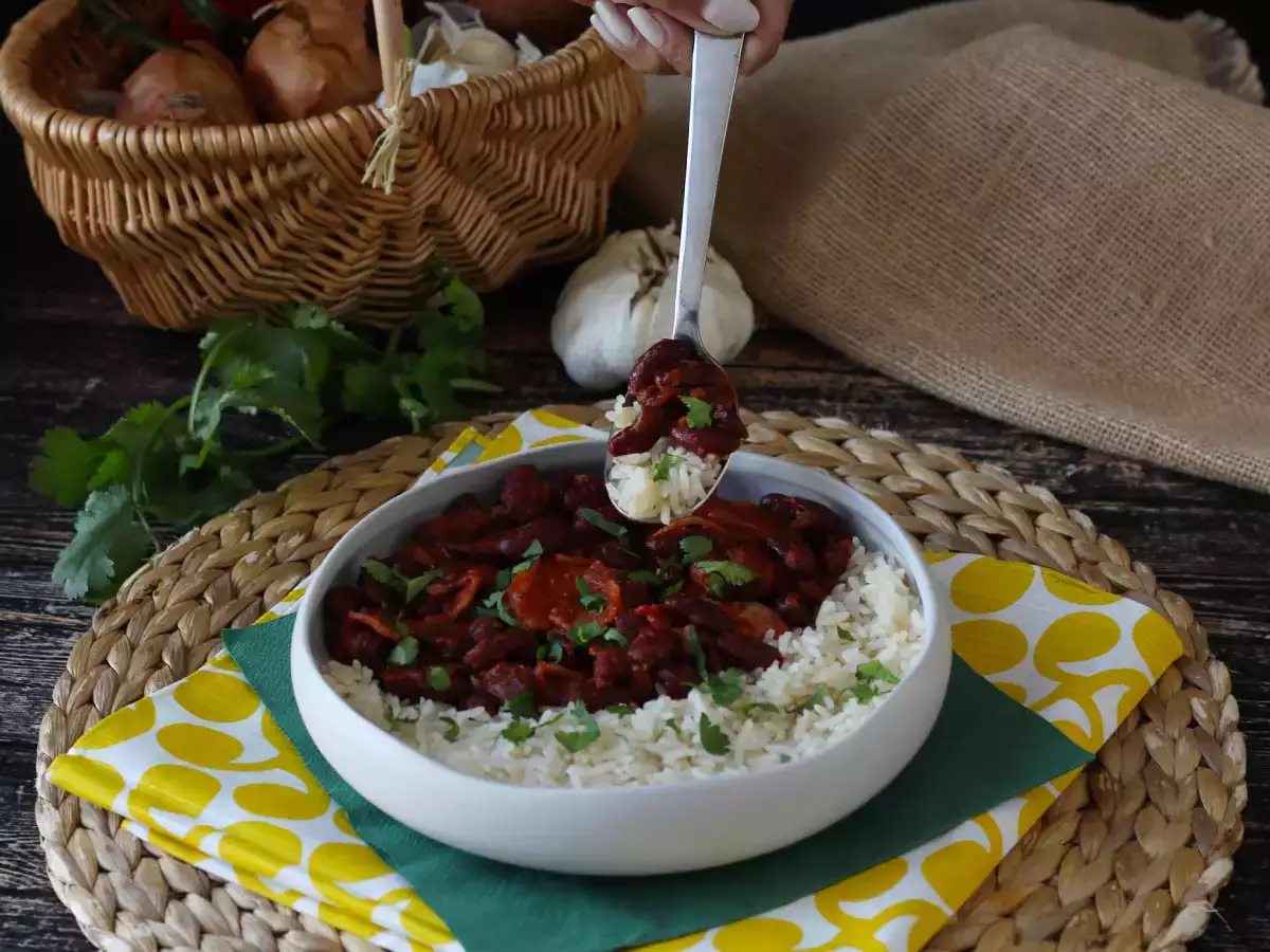 Rice with red beans and bacon: a typical Cuban dish - photo 4