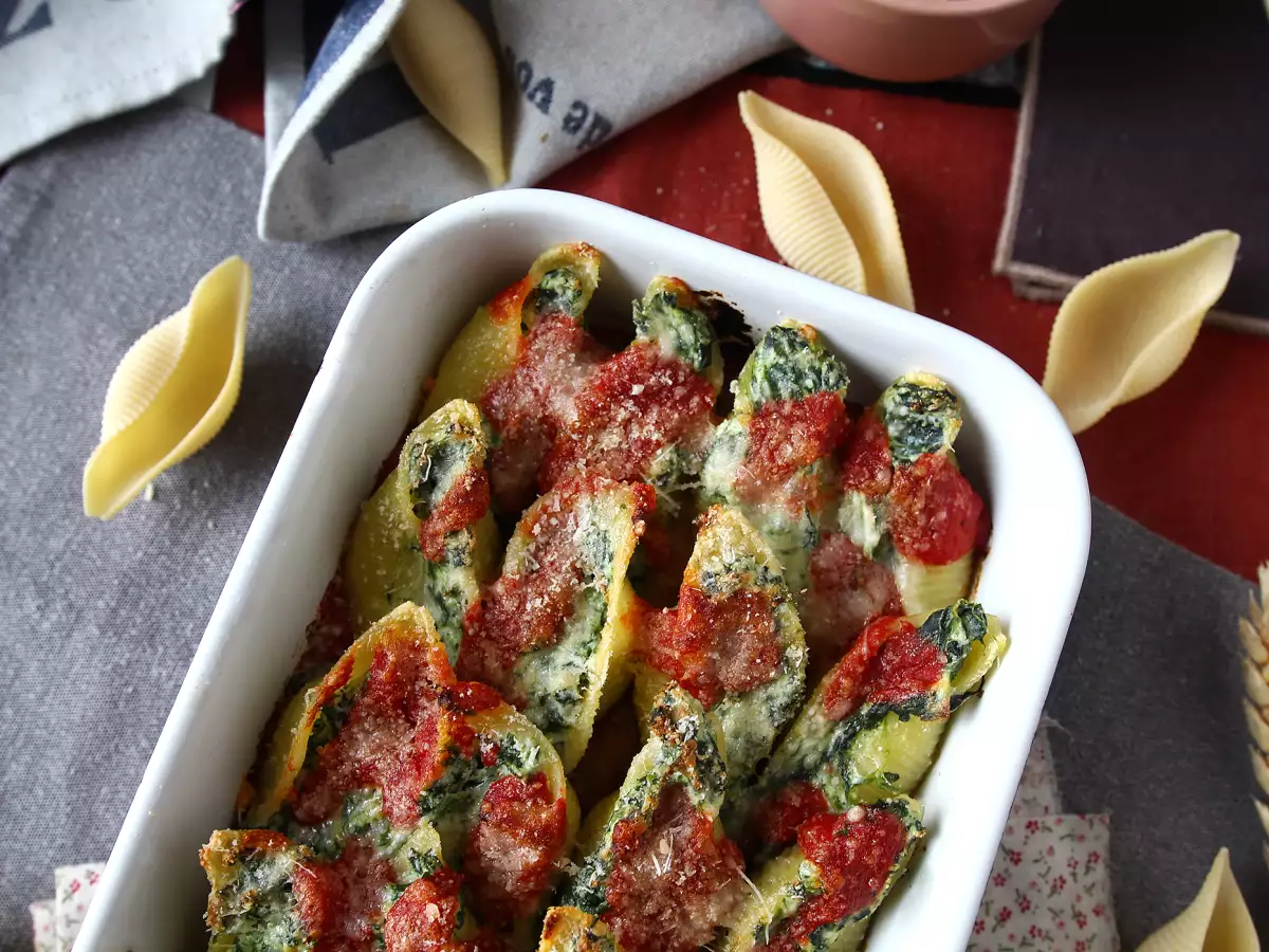 Ricotta and spinach-stuffed conchiglioni: an irresistible vegetarian baked dish - photo 3