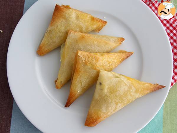 Rikakats-style samosas