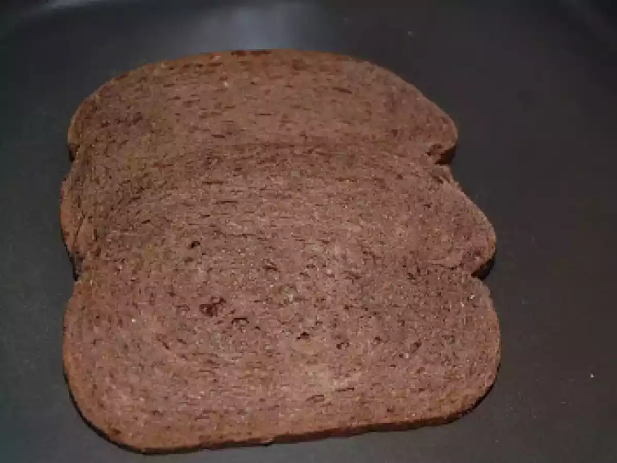 RM2- Day 21- Broiled Cheesy Garlic Pumpernickel Bread - photo 5