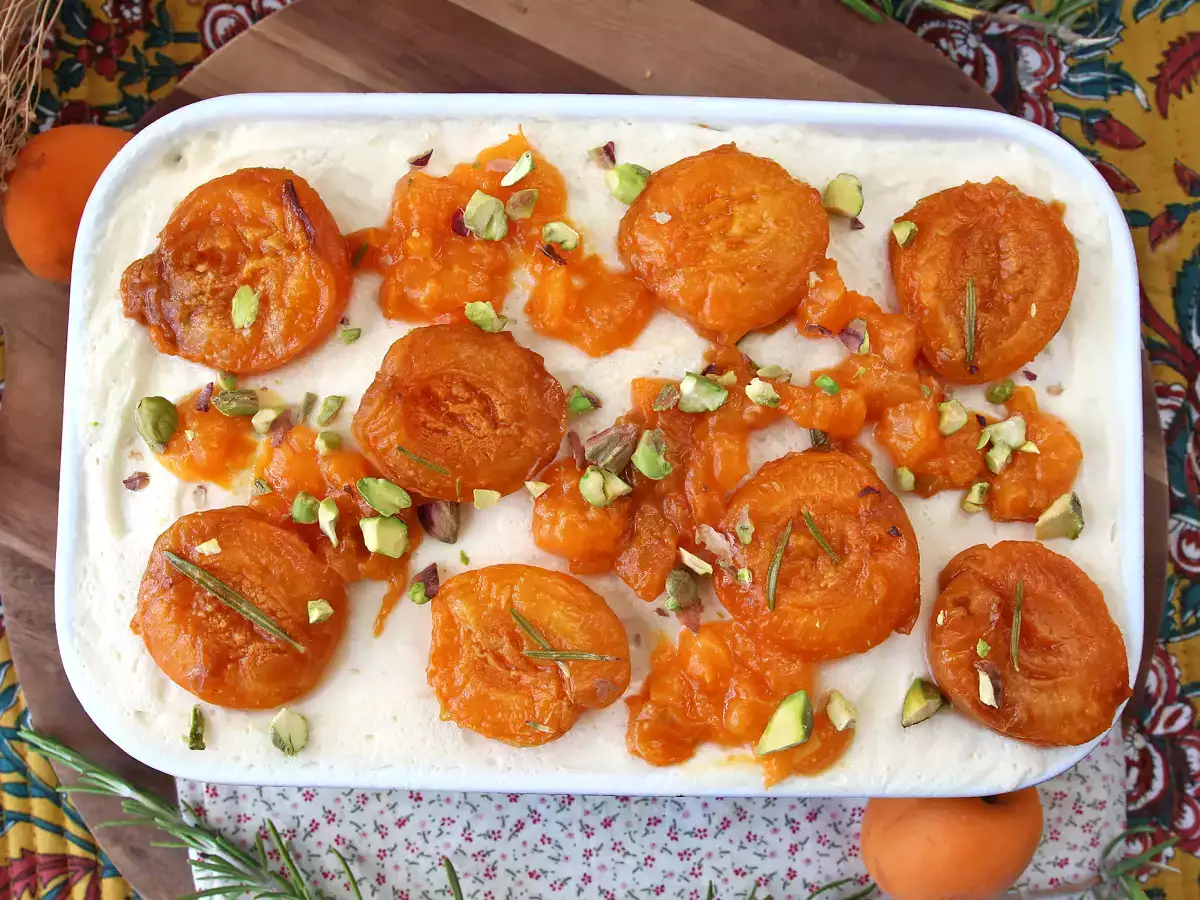 Roasted apricot tiramisu for summer - photo 5