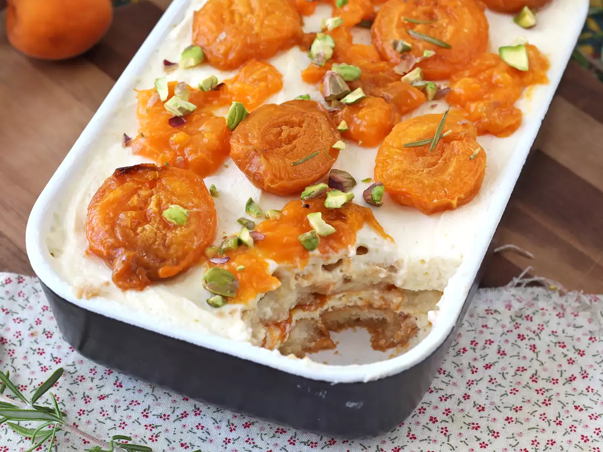 Roasted apricot tiramisu for summer - photo 6