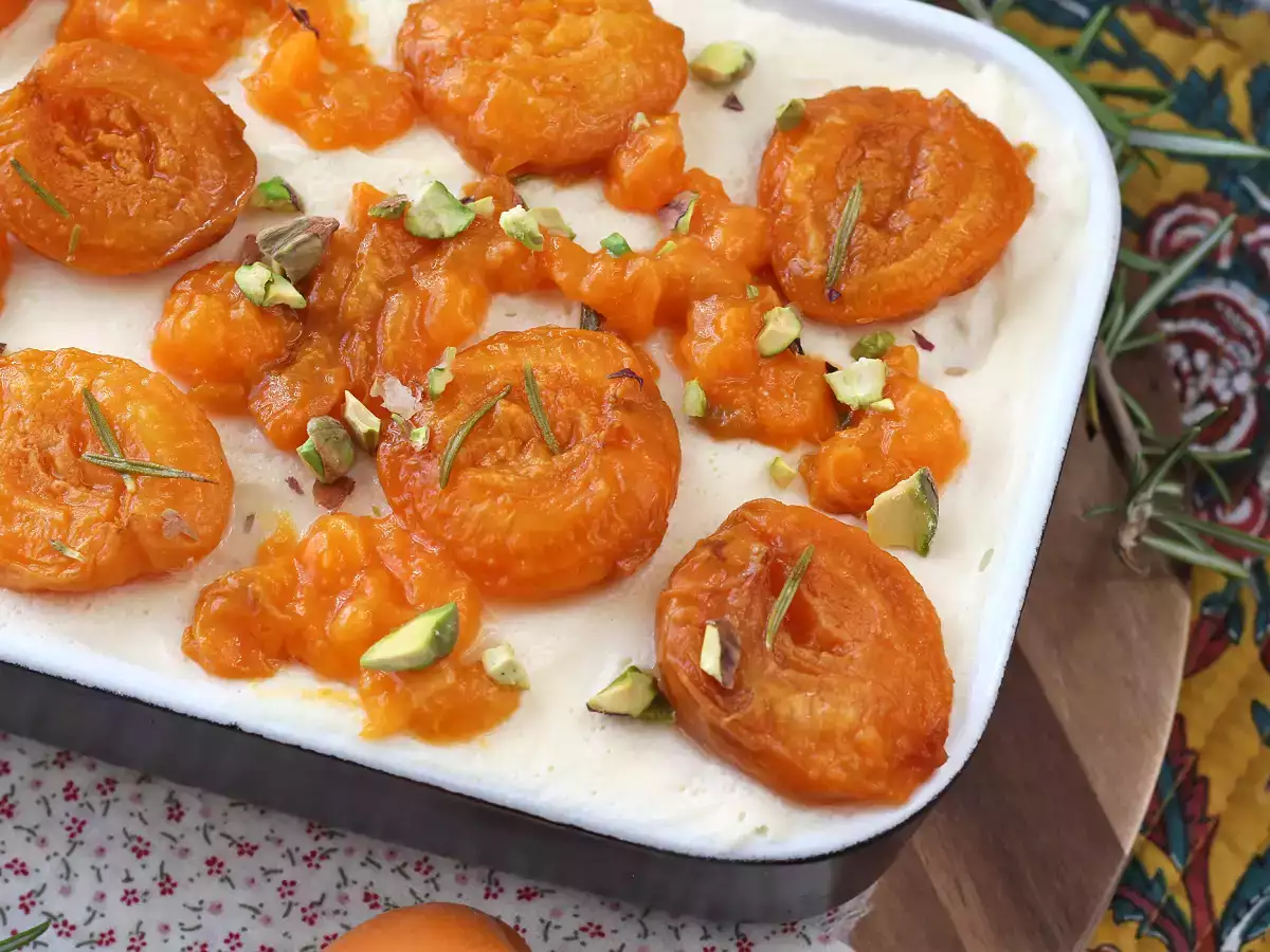 Roasted apricot tiramisu for summer - photo 8