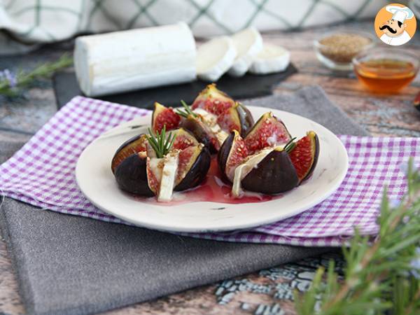 Roasted figs with goat cheese and honey - photo 3