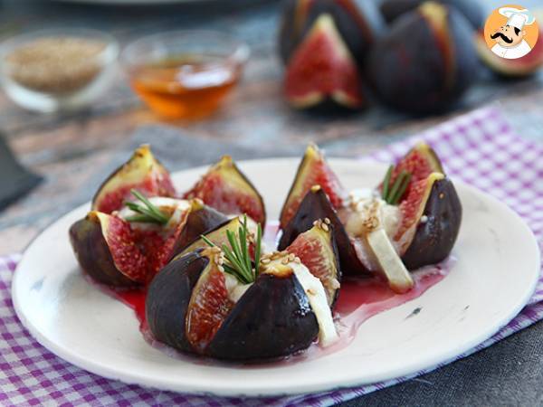 Roasted figs with goat cheese and honey - photo 4