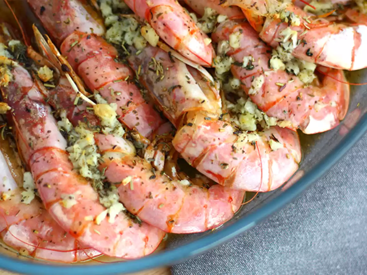 Roasted garlic and herb prawns - photo 2