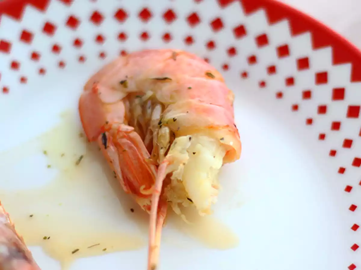Roasted garlic and herb prawns - photo 4