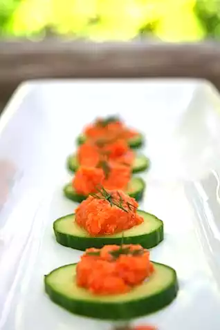 Roasted red pepper hummus