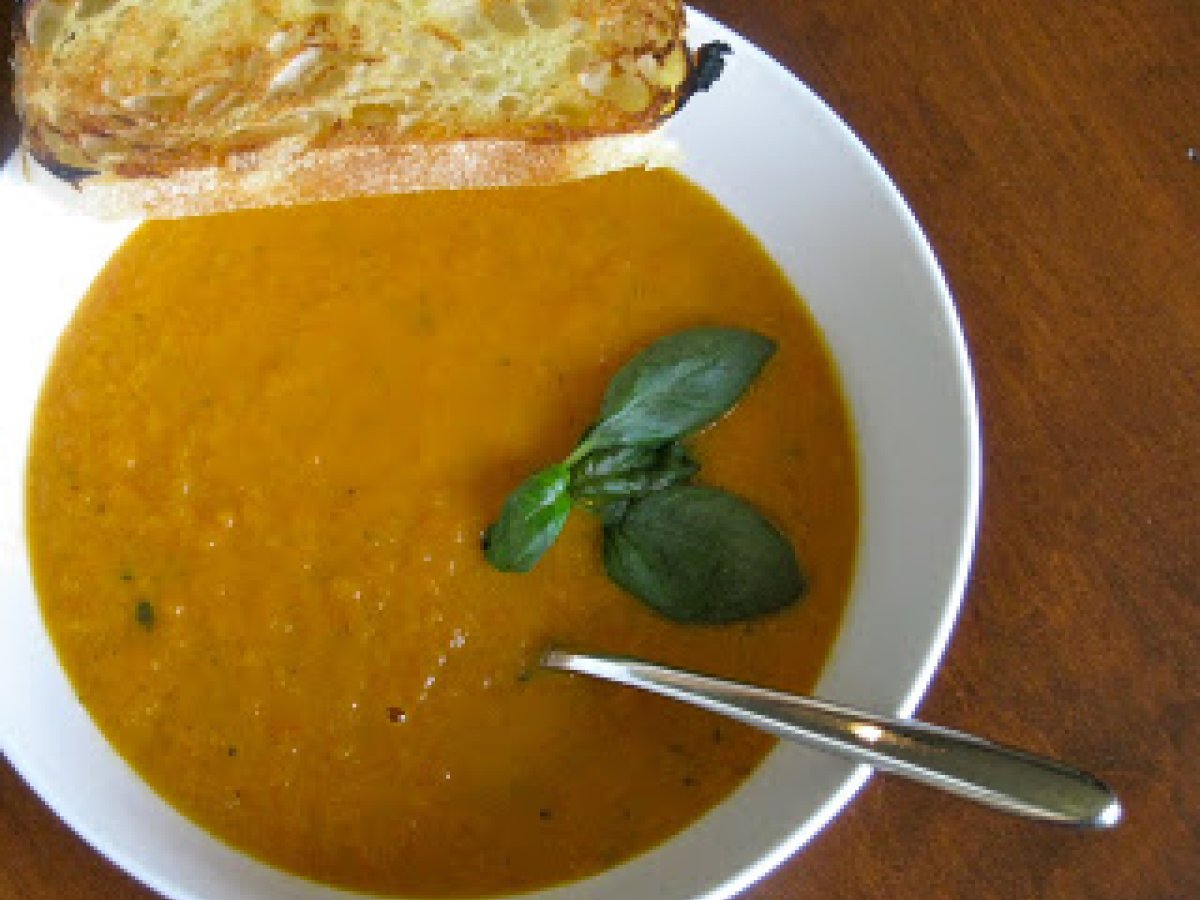 Roasted vegetable soup