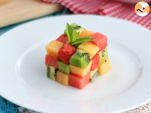 Rubik's cube of fruits: the design fruit salad