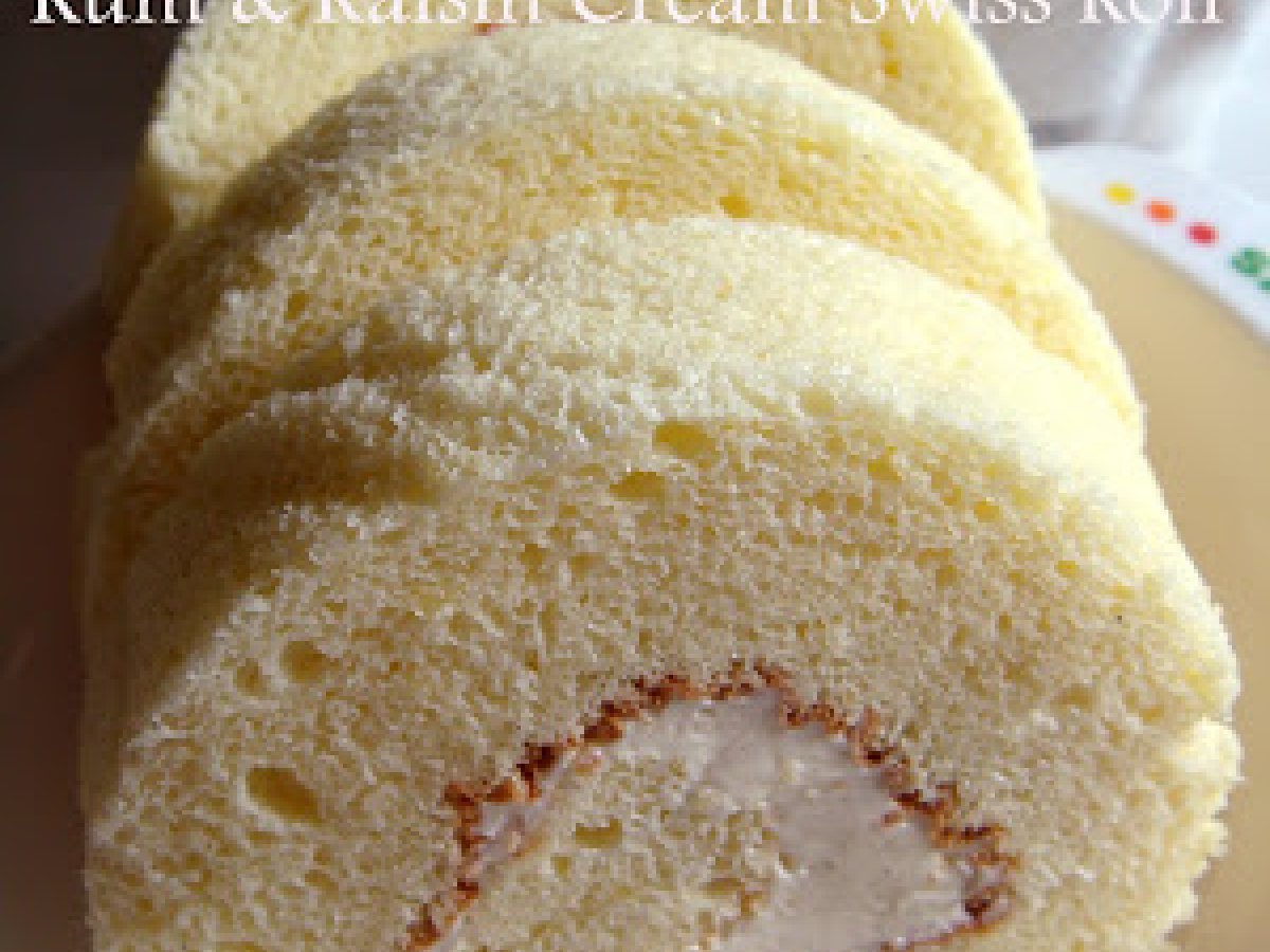 Rum & raisin cream swiss roll - photo 3