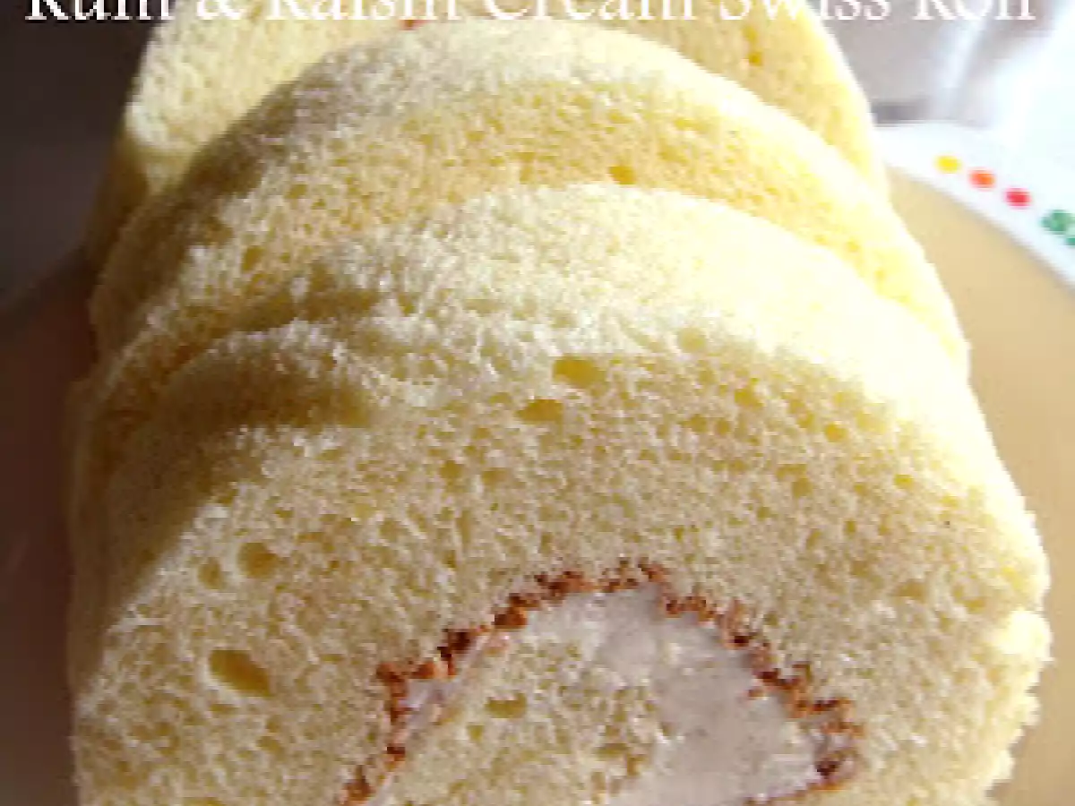 Rum & raisin cream swiss roll - photo 3