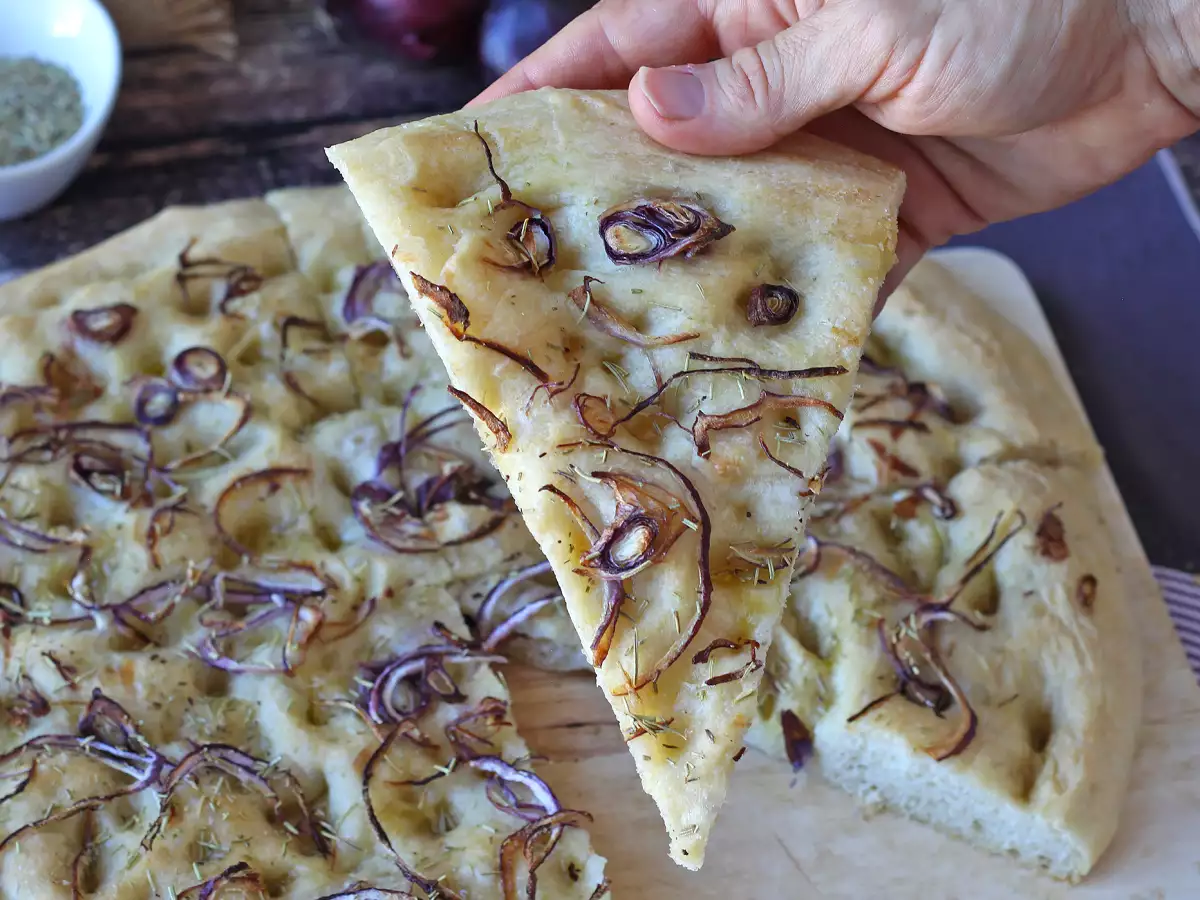 Rustic Focaccia with Onion and Rosemary - photo 3