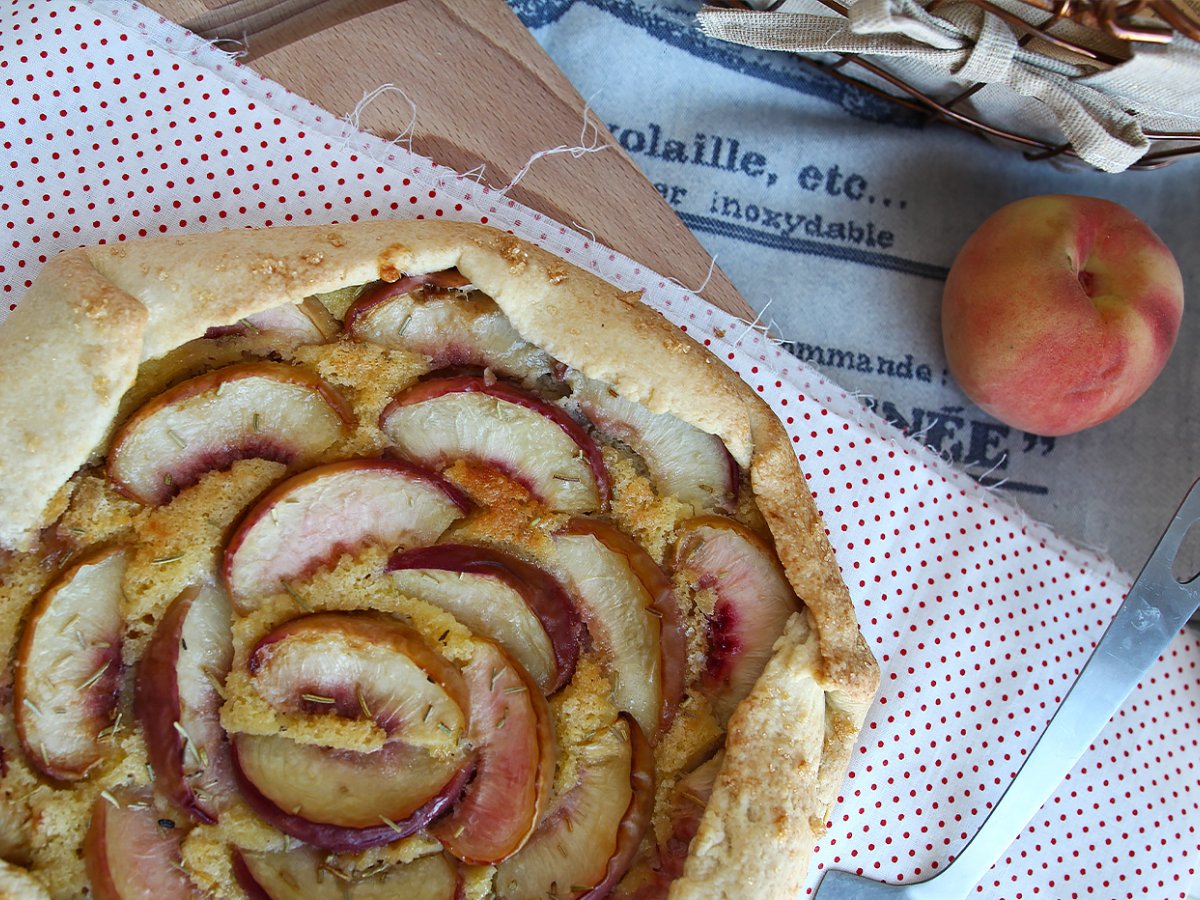 Rustic peach tart - photo 2