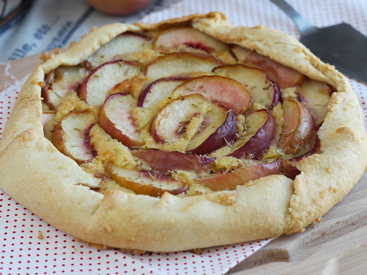 Rustic peach tart - photo 4