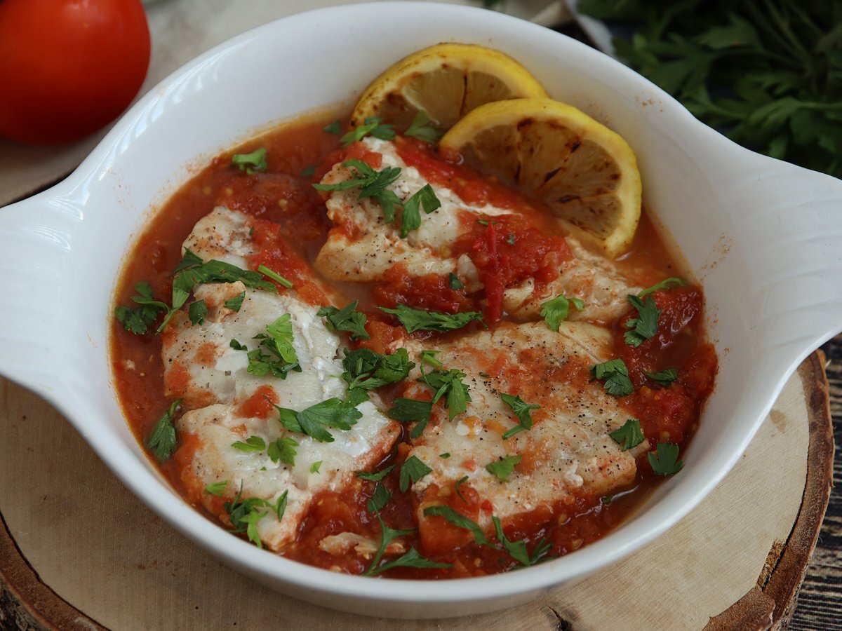 Saithe with a tomato, lemon and cumin sauce - easy and tasty recipe - photo 3