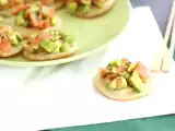 Salmon and avocado toasts, photo 2