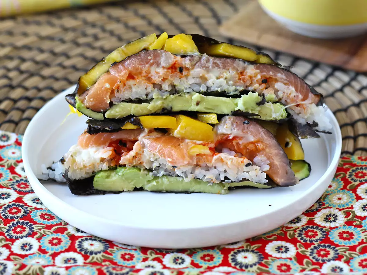 Salmon, avocado and mango sushi sandwich - photo 3
