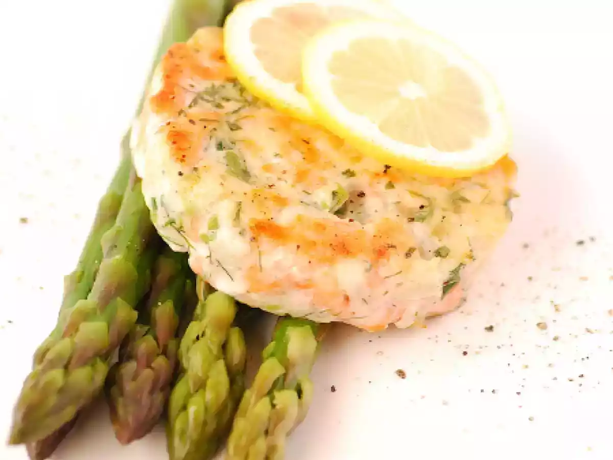 Salmon Fennel Cakes