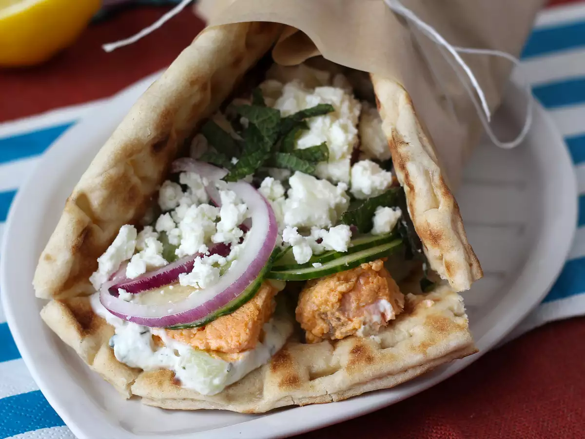 Salmon gyros, the perfect Greek fish sandwich for summer! - photo 2