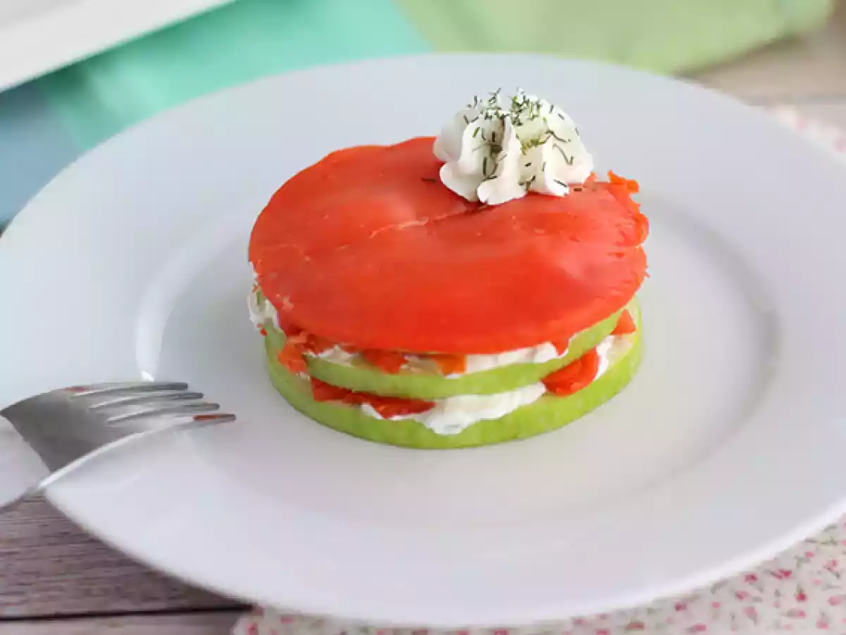Salmon mille-feuille with green apple