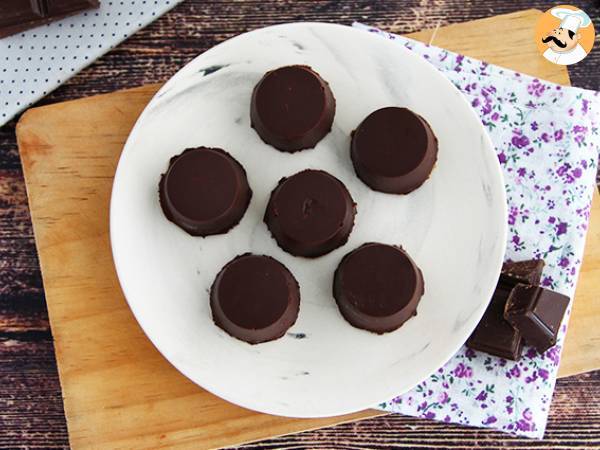 Salted caramel and almond chocolates - photo 4