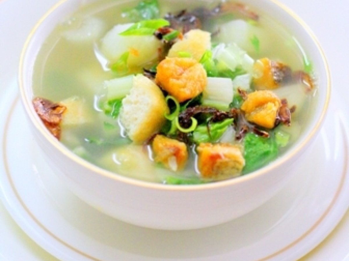 Salted Fish And Vegetable Soup