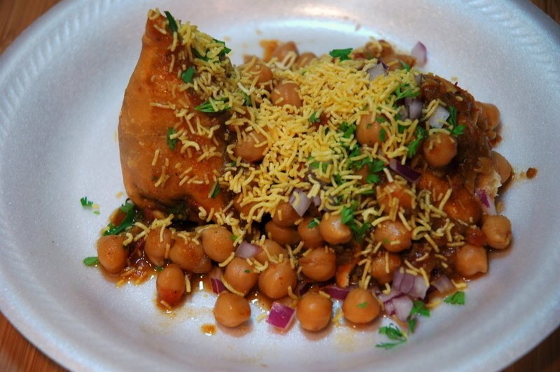 Samosa With Chole