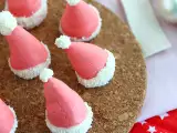 Santa hat meringues, photo 1