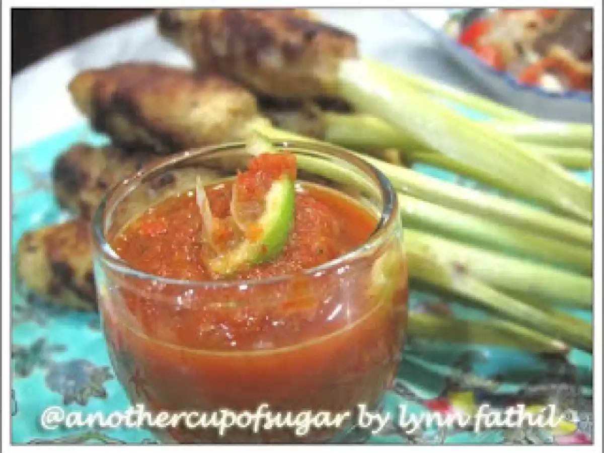Sate Lilit Bali with Sambal Jeruk / wrapped balinese satay with spicy lemon dip - photo 3