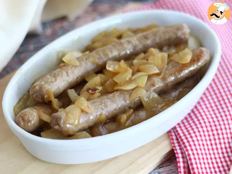 Sausages in white wine