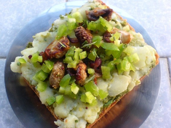 Sauteed Mushroom, Mashed Potato Open Sandwich