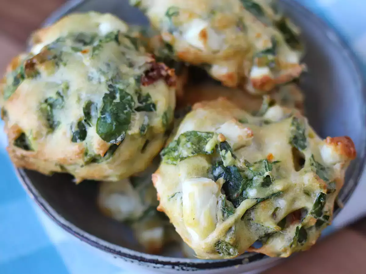 Savory cookies with feta, sun-dried tomatoes, and spinach - photo 5