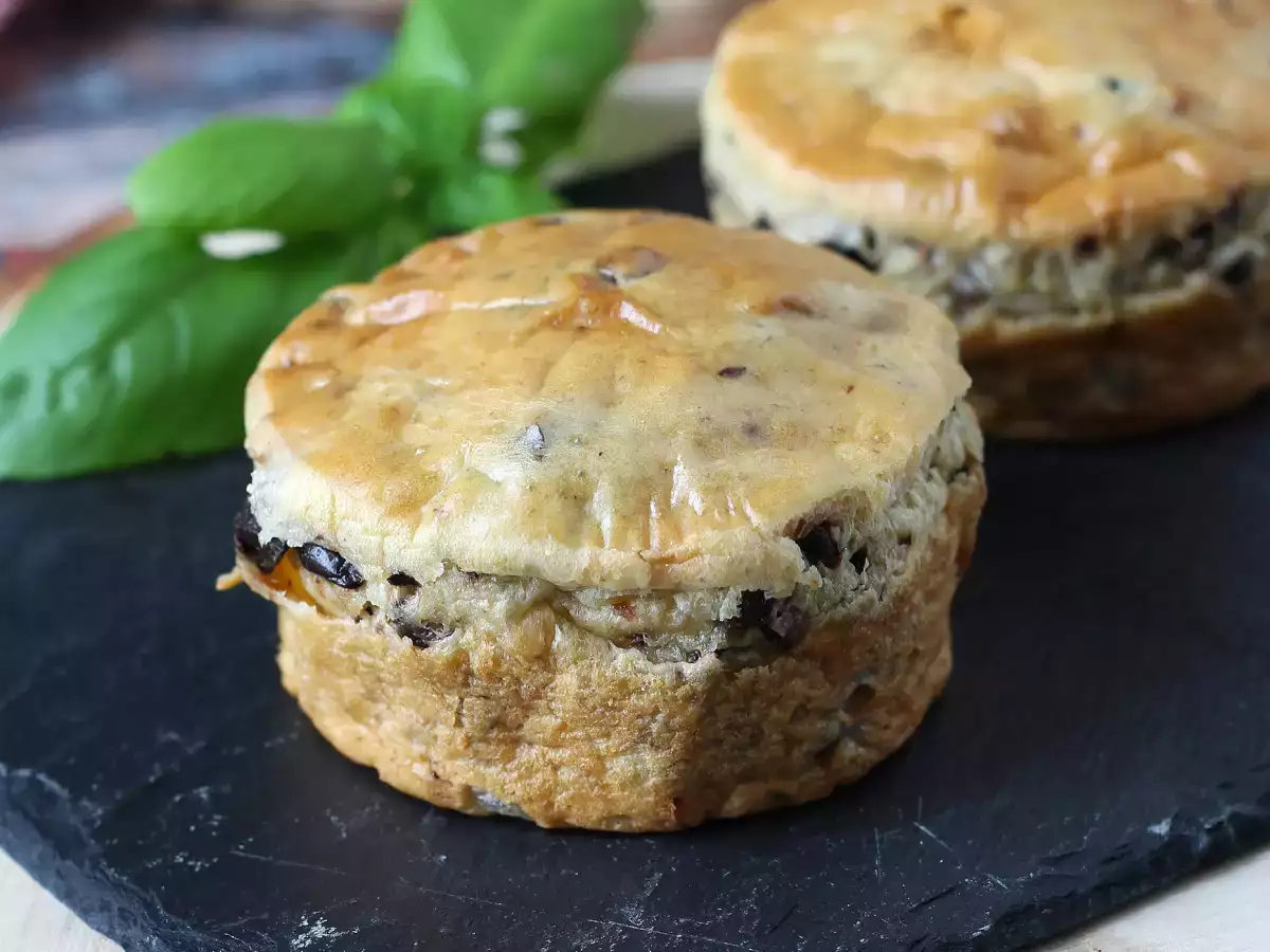 Savory flans with olives and cream cheese in an Air Fryer - photo 2