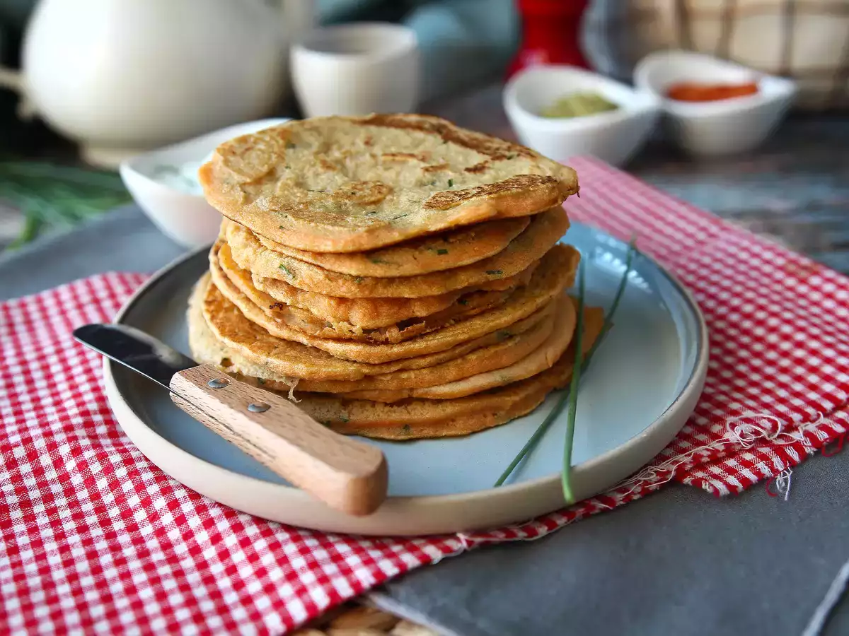 Savory pancakes with red lentils: an easy, high-protein recipe - photo 3