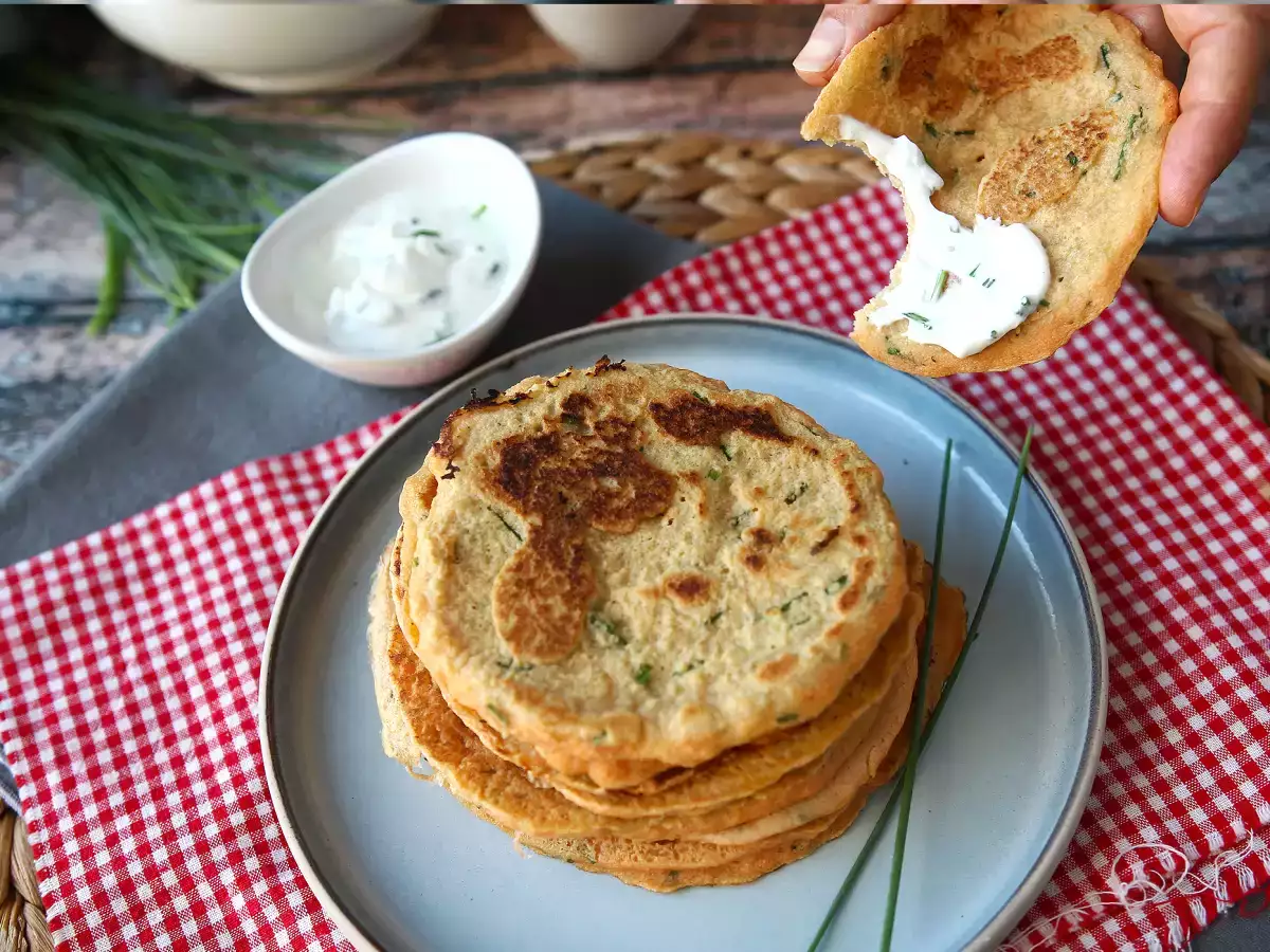 Savory pancakes with red lentils: an easy, high-protein recipe - photo 5