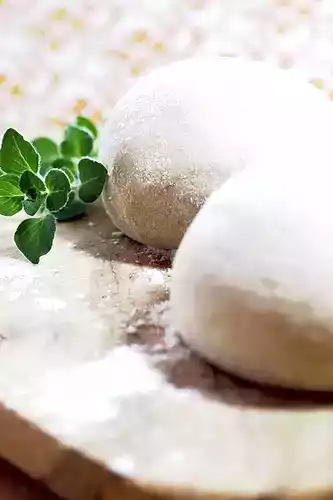 Savory wild oregano pie with walnuts recipe