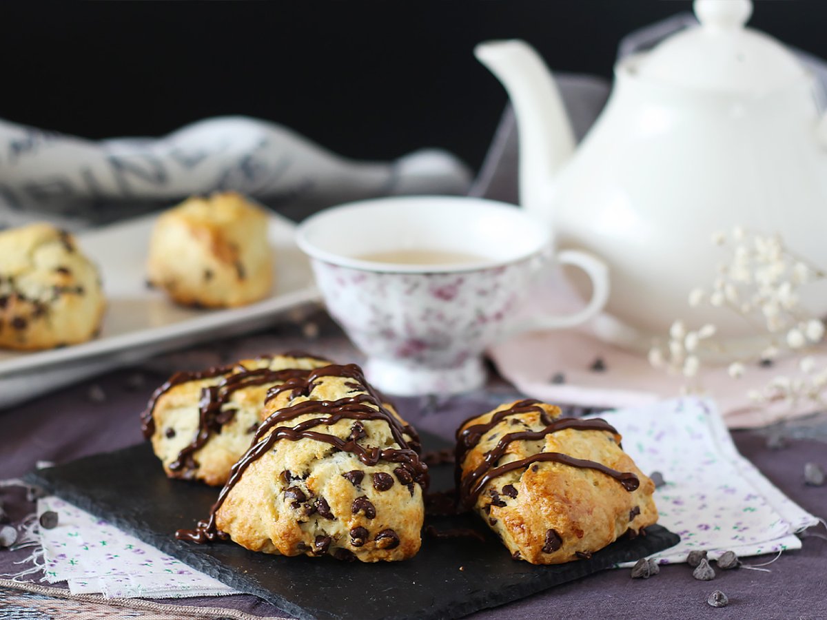 Scones with chocolate chips - photo 4