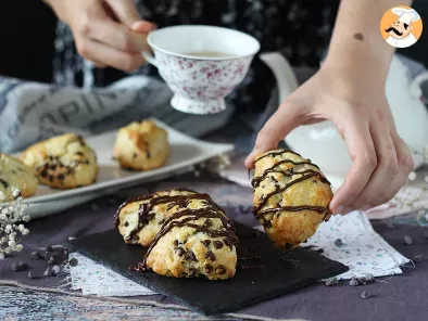 Scones with chocolate chips