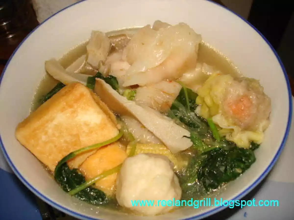 Seafood Balls and Veggies Hotpot (Steamboat)