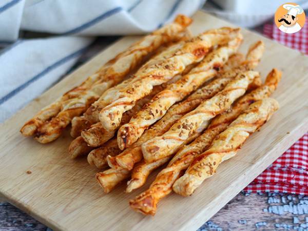 Sesame puff pastry twists