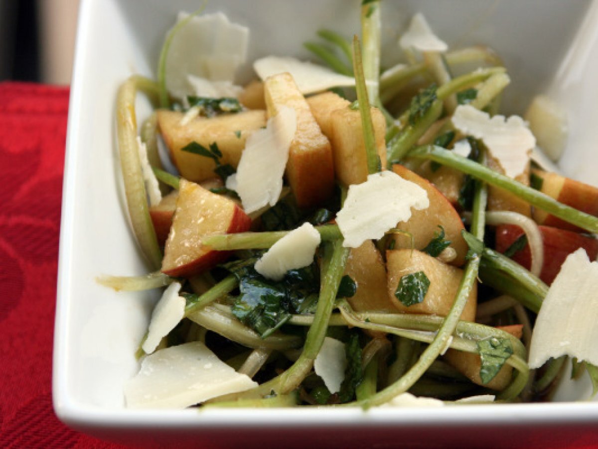Shaved Celery and Apple Salad with Honey-Lemon Vinaigrette