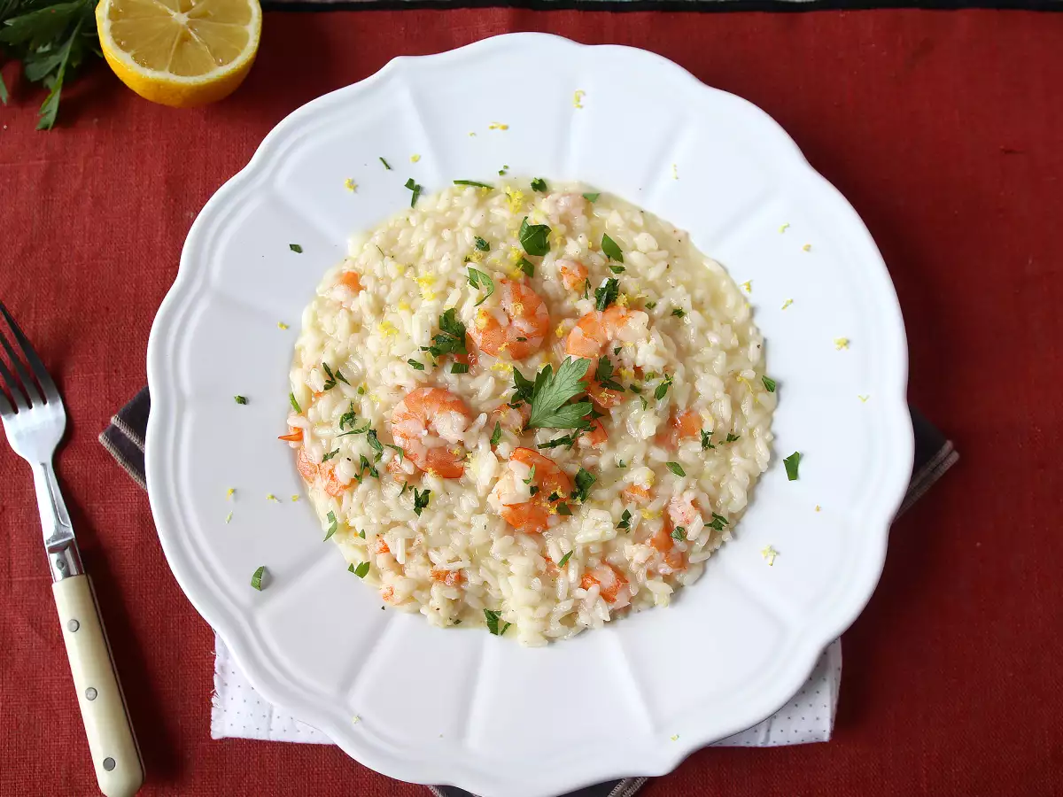 Shrimp and lemon risotto, an elegant first course that's easy to prepare - photo 3