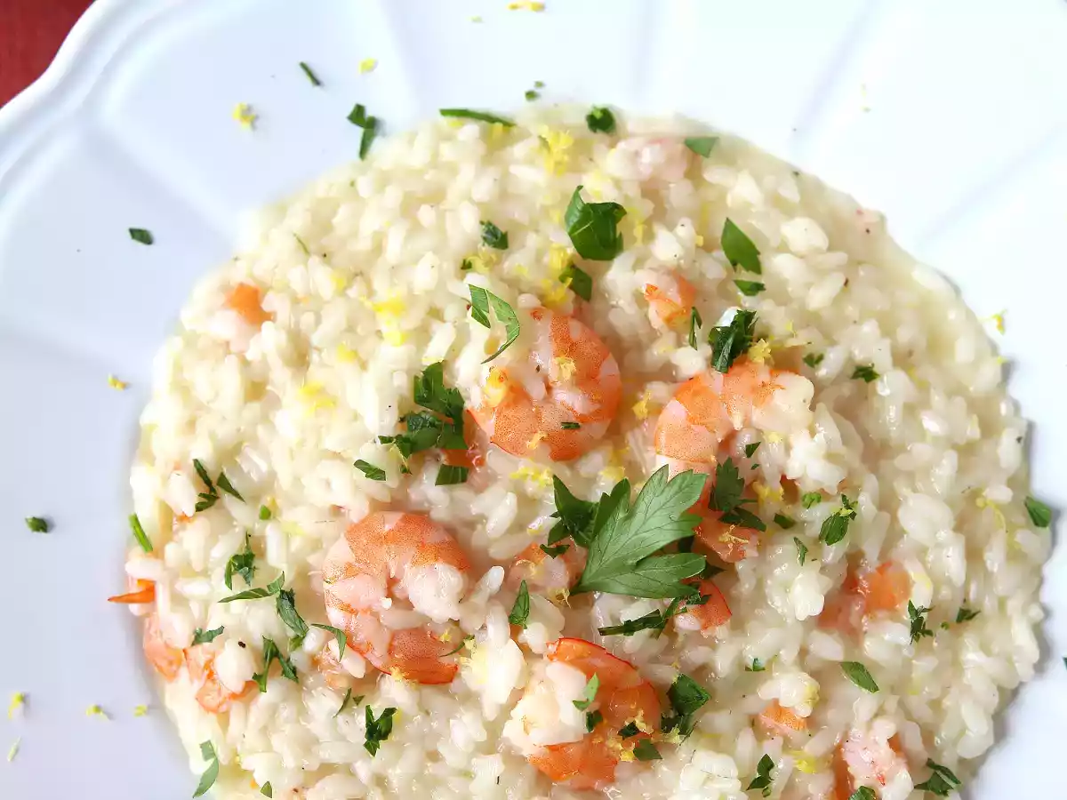 Shrimp and lemon risotto, an elegant meal and easy to prepare - photo 4
