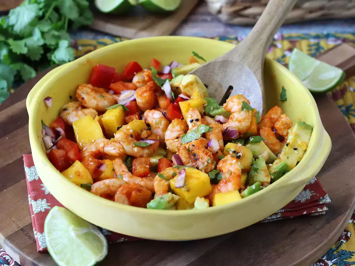 Shrimp and mango salad, fresh and perfect for summer - photo 6