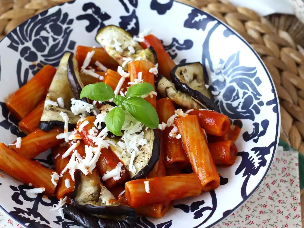 Sicilian eggplant pasta, the easy and light version - pasta alla norma - photo 7
