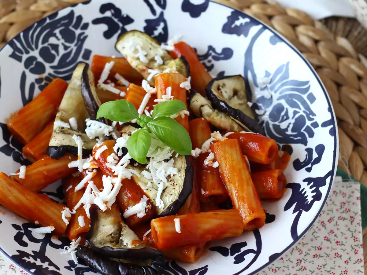 Sicilian-Style Eggplant Pasta, the Easy and Light Version - Pasta alla Norma - photo 7